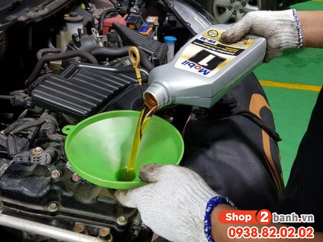 Phân biệt sự khác nhau giữa dầu nhớt ô tô và dầu nhớt xe máy để đảm bảo hiệu suất