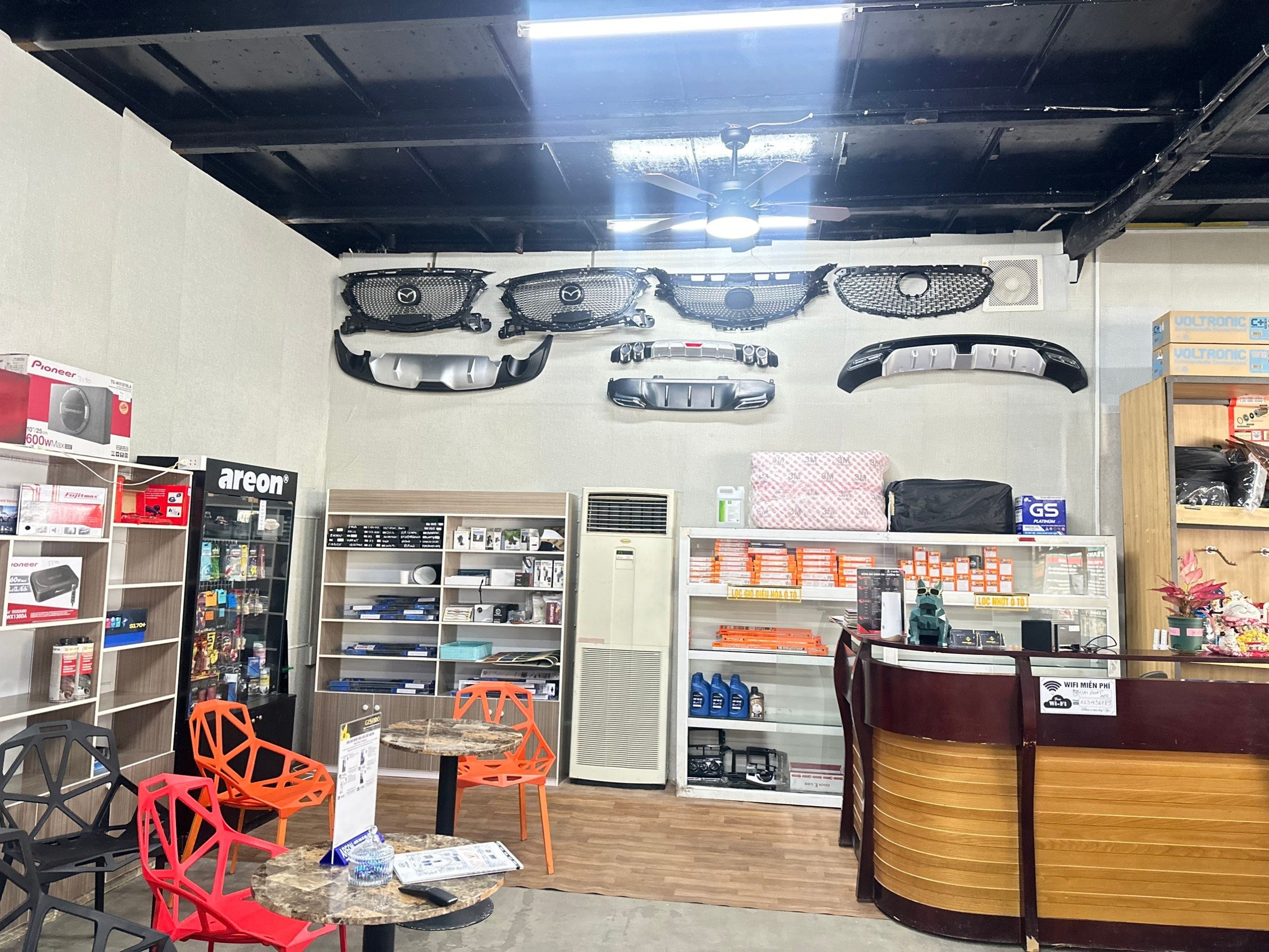 Khu vực rửa xe và làm sạch chuyên dụng