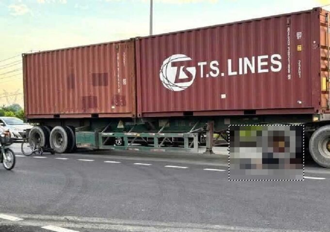 Chi tiết ngoại thất tinh xảo của một mẫu xe ô tô thể thao nữ đẳng cấp