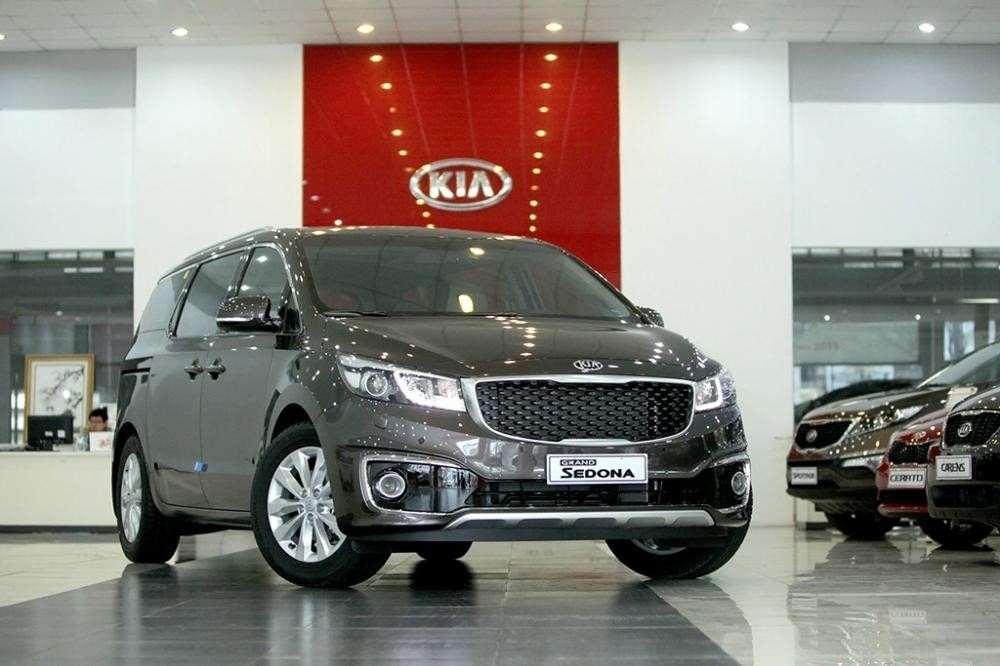 Kia Sedona với nhiều phiên bản và lựa chọn