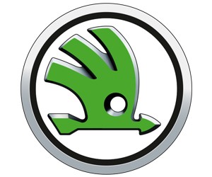 Logo xe Skoda với mũi tên có cánh màu xanh, biểu tượng cho sự đổi mới và vươn xa