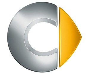 Logo xe Smart với chữ C và mũi tên màu bạc, biểu tượng cho sự nhỏ gọn và thông minh