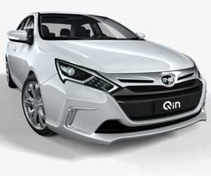 Mẫu xe BYD Han EV màu bạc, minh họa cho xe điện sang trọng và công nghệ pin tiên tiến