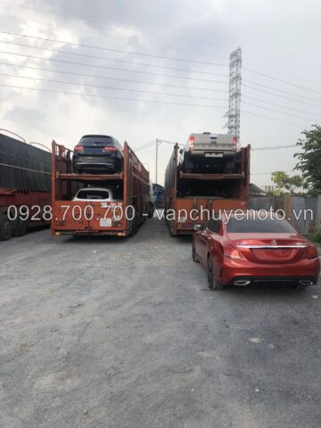 Vận chuyển xe ô tô Sài Gòn an toàn trên xe chuyên dụng