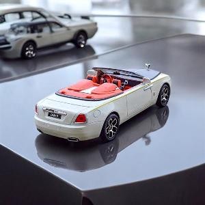 Mô hình xe ô tô Rolls-Royce Dawn Convertible