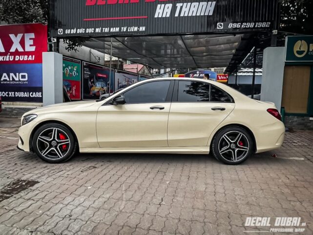 Dan Doi Mau Xe Mercedes Mau Kem Barbie 1024x767 1