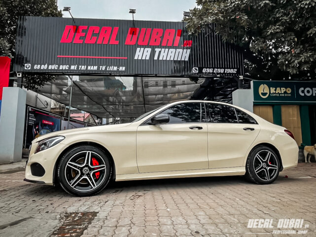Dan Doi Mau Xe Mercedes Mau Kem Barbie 2