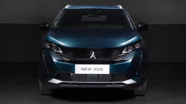 hình ảnh xe ô tô Peugeot 3008 phiên bản 2021 với thiết kế ngoại thất hiện đại, dải đèn LED nanh sư tử