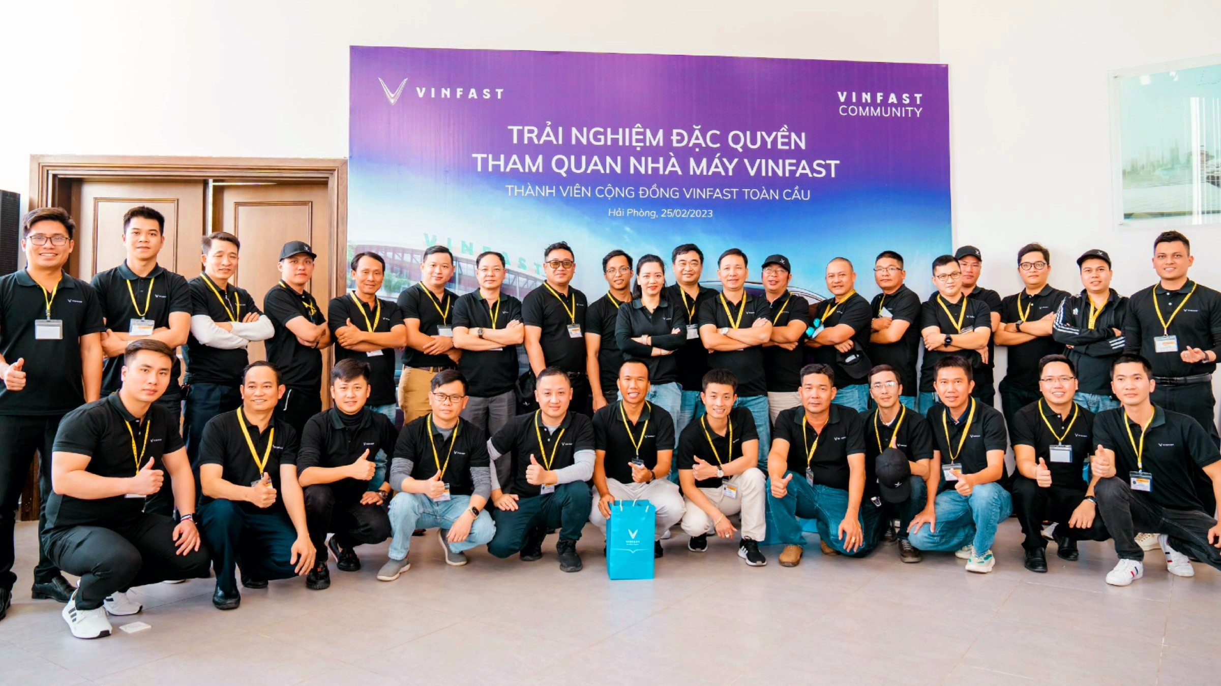 Khu vực robot đang thực hiện công đoạn kiểm tra chất lượng thân xe VinFast