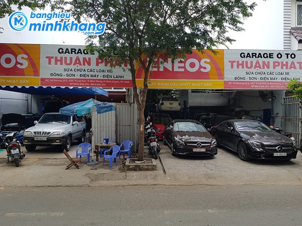 Mẫu biển hiệu gara xe ô tô giá rẻ bằng bạt Hiflex, dễ dàng in ấn đồ họa bắt mắt