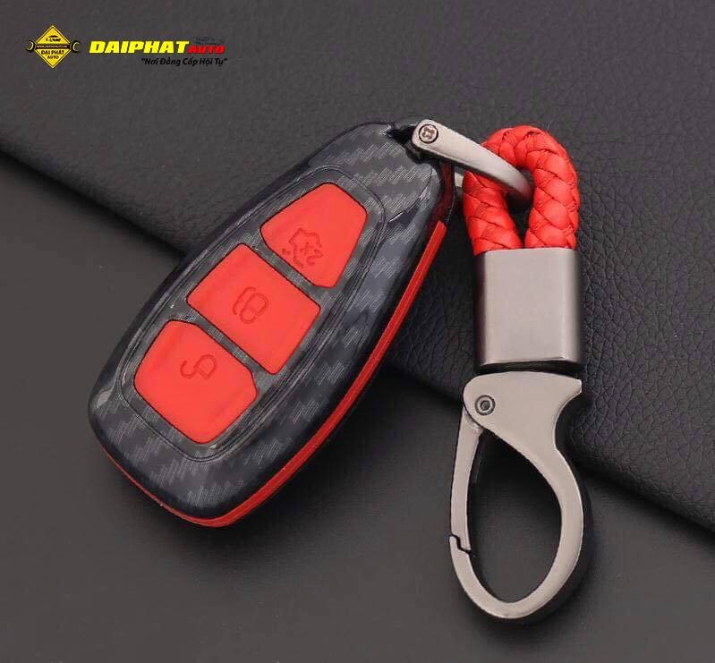 Chi tiết bao da bọc chìa khoá xe ô tô Ford carbon, thiết kế mạnh mẽ