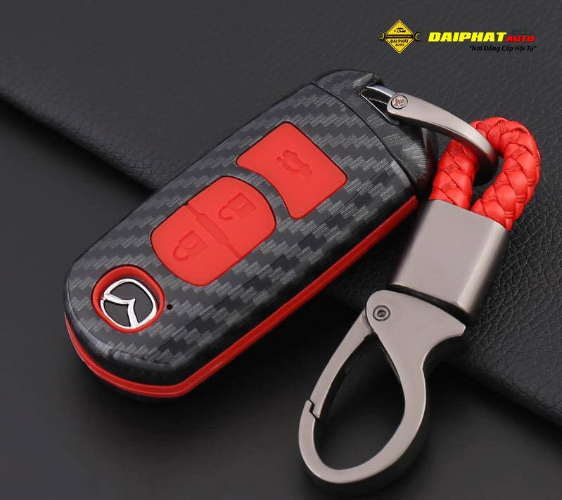 Chi tiết bao da bọc chìa khoá xe ô tô Mazda carbon, chất lượng cao