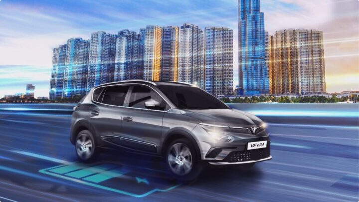 Cấu tạo xe ô tô điện cho thấy động cơ điện hoạt động nhờ pin sạc