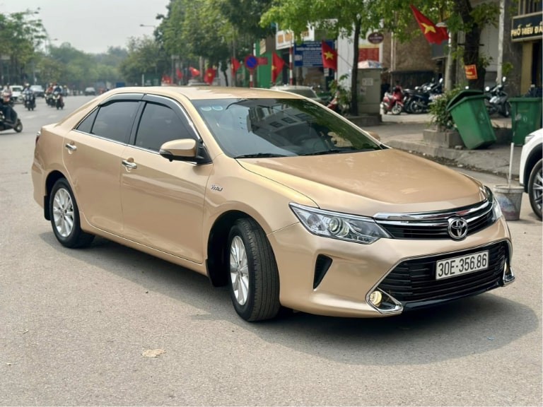 khi nào nên dán decal đổi màu xe