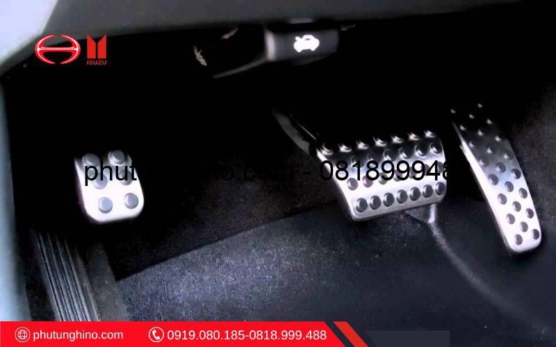 Bộ phận trợ lực giúp giảm lực đạp côn xe ô tô, mang lại trải nghiệm lái xe nhẹ nhàng hơn