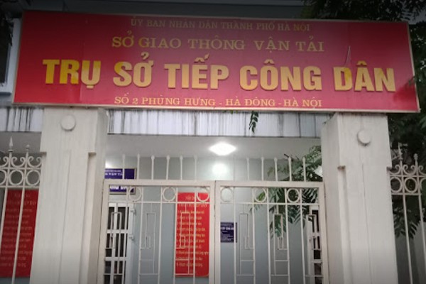Các địa chỉ để đổi bằng lái xe ô tô ở Hà Nội bao gồm Trung tâm Hành chính công, Tổng cục Đường bộ, Sở Giao thông vận tải và các phòng ban liên quan.