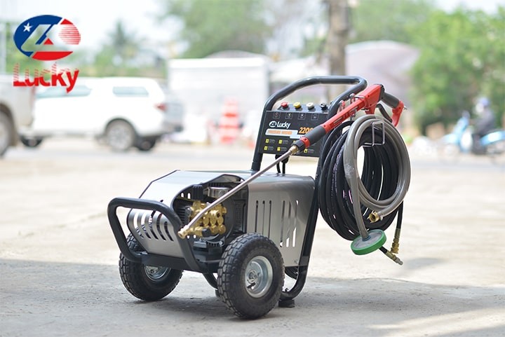Máy rửa xe áp lực cao chuyên nghiệp cho dịch vụ rửa xe ô tô lưu động