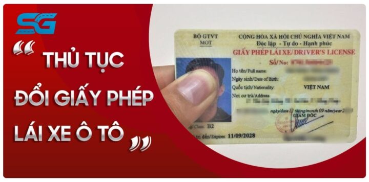 Người dân đang hoàn tất thủ tục giấy tờ tại điểm tiếp nhận hồ sơ để đổi bằng lái xe ô tô ở đâu thuận tiện nhất