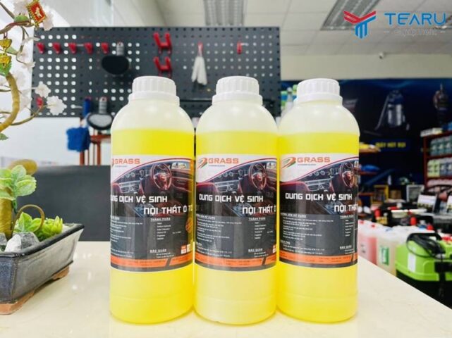 Dung dịch Grass 1 lít chuyên làm sạch ghế da xe ô tô hiệu quả