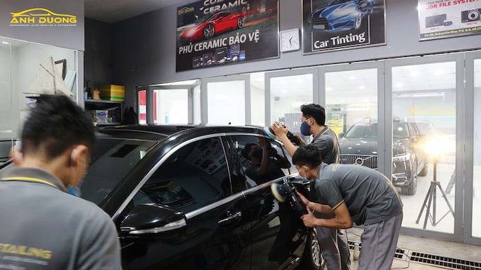 Quy trình đánh bass xe ô tô ảnh hưởng đến mức giá dịch vụ và chất lượng hoàn thiện