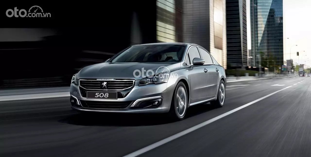 Mẫu sedan hạng D Peugeot 508, với thiết kế lịch lãm, từng là một phần của danh mục giá xe ô tô Peugeot.