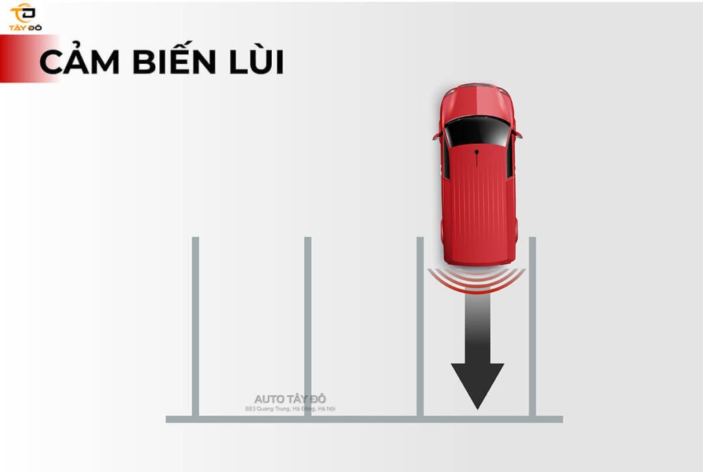 Cảm biến lùi tích hợp trên xe ô tô tải van Teraco V8, hỗ trợ đỗ xe an toàn và dễ dàng.