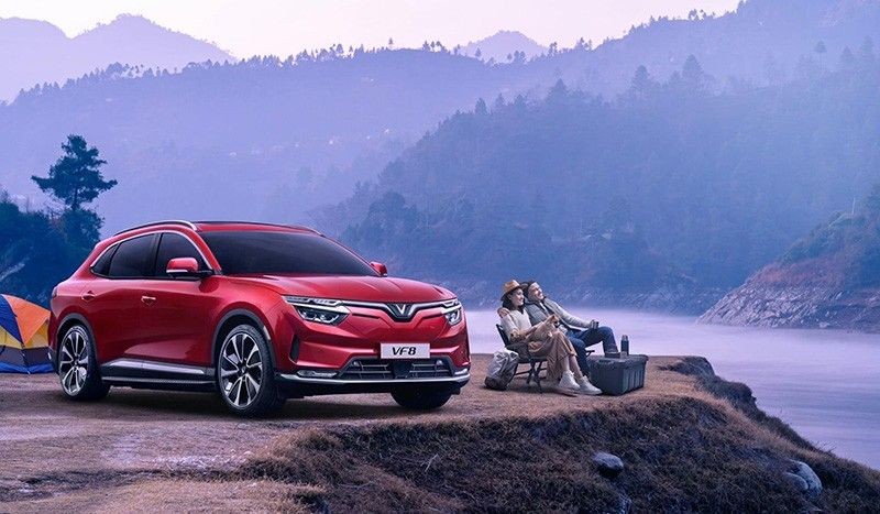 Mẫu xe ô tô điện VinFast VF8 đời 2022 phổ biến cho dịch vụ du lịch Đà Nẵng