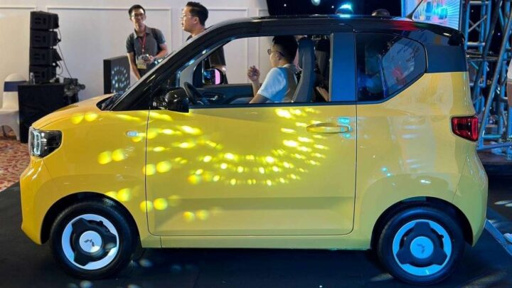 Wuling HongGuang MiniEV 2023 mới ra mắt thị trường Việt.