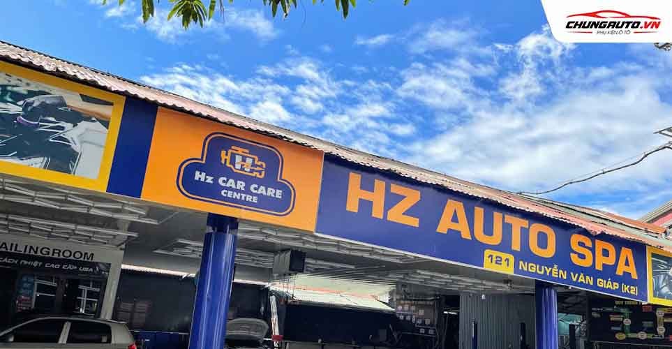 Tổng quan khu vực sửa chữa và độ xe ô tô tại Garage Hz với trang thiết bị tiên tiến