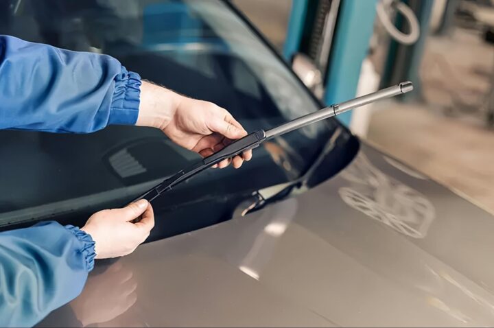 Các loại gạt mưa ô tô phổ biến với kích thước và cấu tạo khác nhau