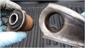 Các dấu hiệu nhận biết càng chữ A xe ô tô bị hư hỏng cần kiểm tra