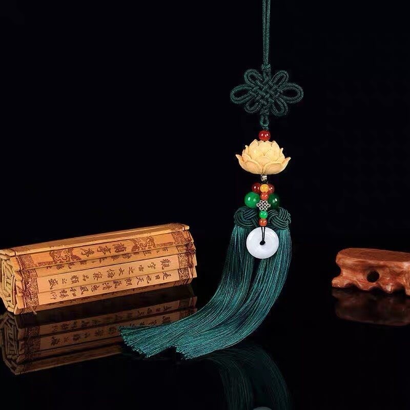 Khánh treo xe ô tô đẹp với thiết kế liên hoa đài sen và đồng điếu phong thủy