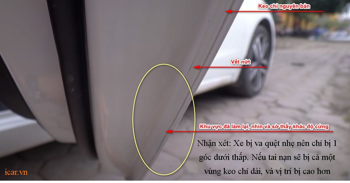Kiểm tra đường keo chỉ (sùng chỉ) ở mép cửa xe ô tô cũ lướt để phát hiện đâm đụng