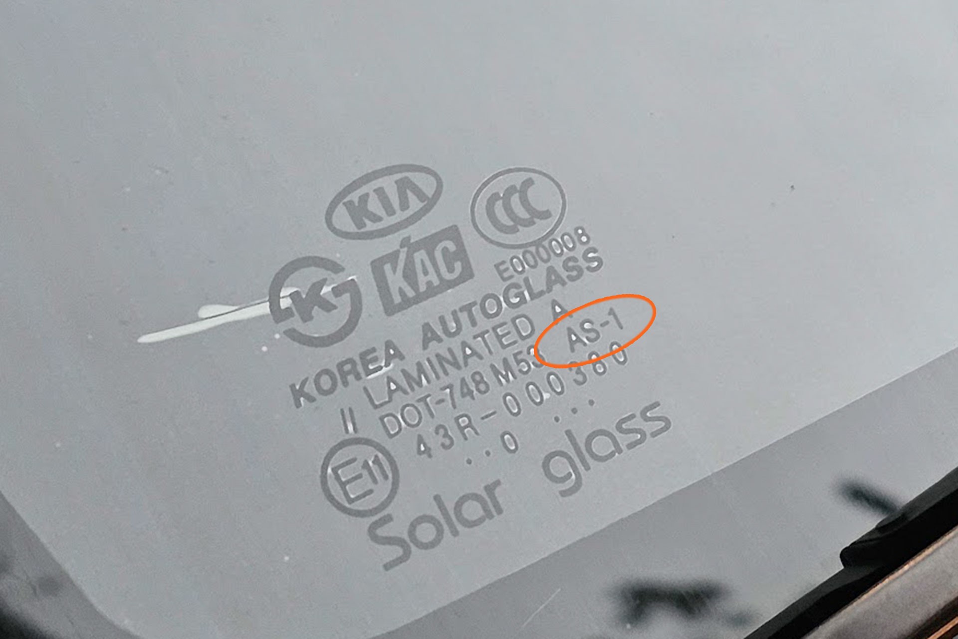 Giải thích chỉ số AS1, AS2 và AS3 trên kính xe, phân loại theo tiêu chuẩn quang học
