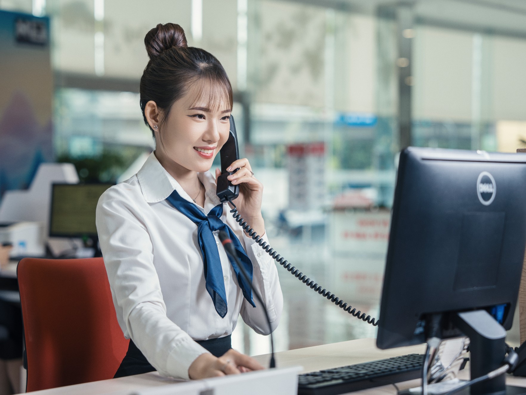 Liên hệ đặt lịch hẹn dịch vụ bảo dưỡng xe ô tô chuyên nghiệp để đảm bảo an toàn