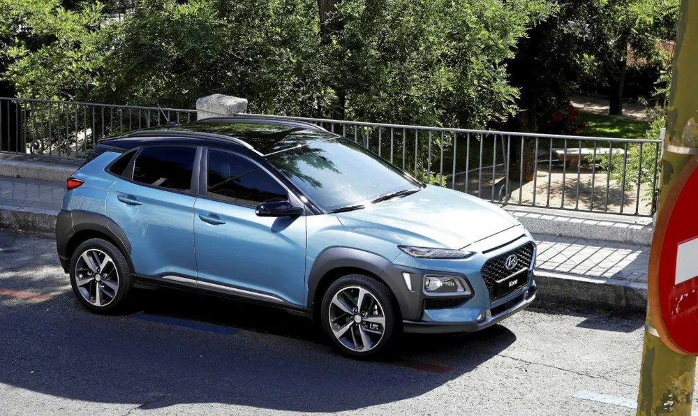 Hyundai Kona 2023 được trang bị động cơ bốn xi-lanh tăng áp mạnh mẽ