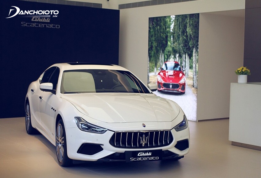 Maserati Ghibli 4 chỗ sang trọng với thiết kế thể thao