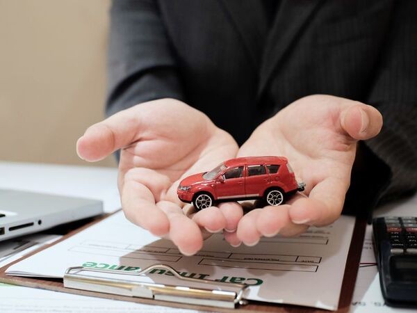 Hiệu lực và thời hạn của hợp đồng bảo hiểm bắt buộc xe ô tô 5 chỗ