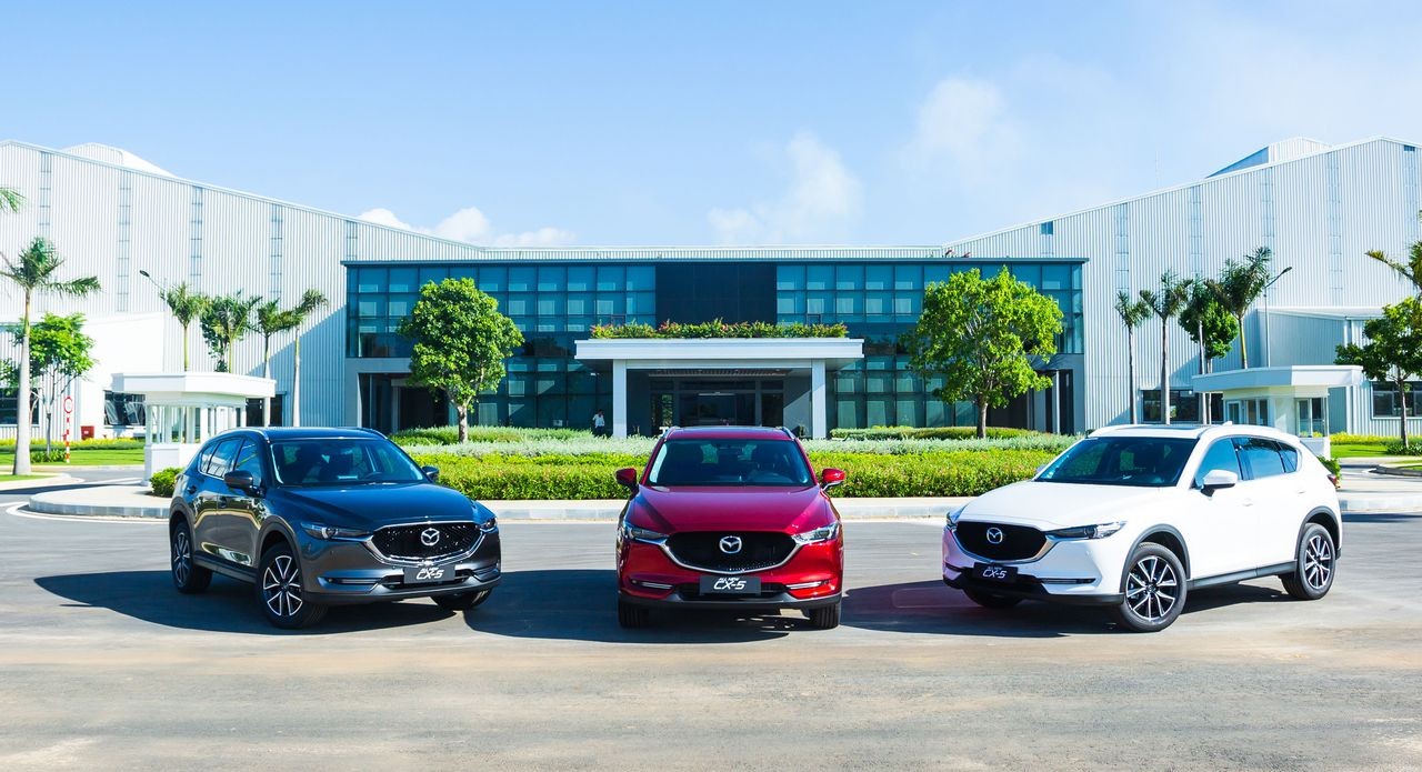 Ngoại thất xe Mazda CX-5 đang trưng bày tại các đại lý xe ô tô tại Đà Nẵng
