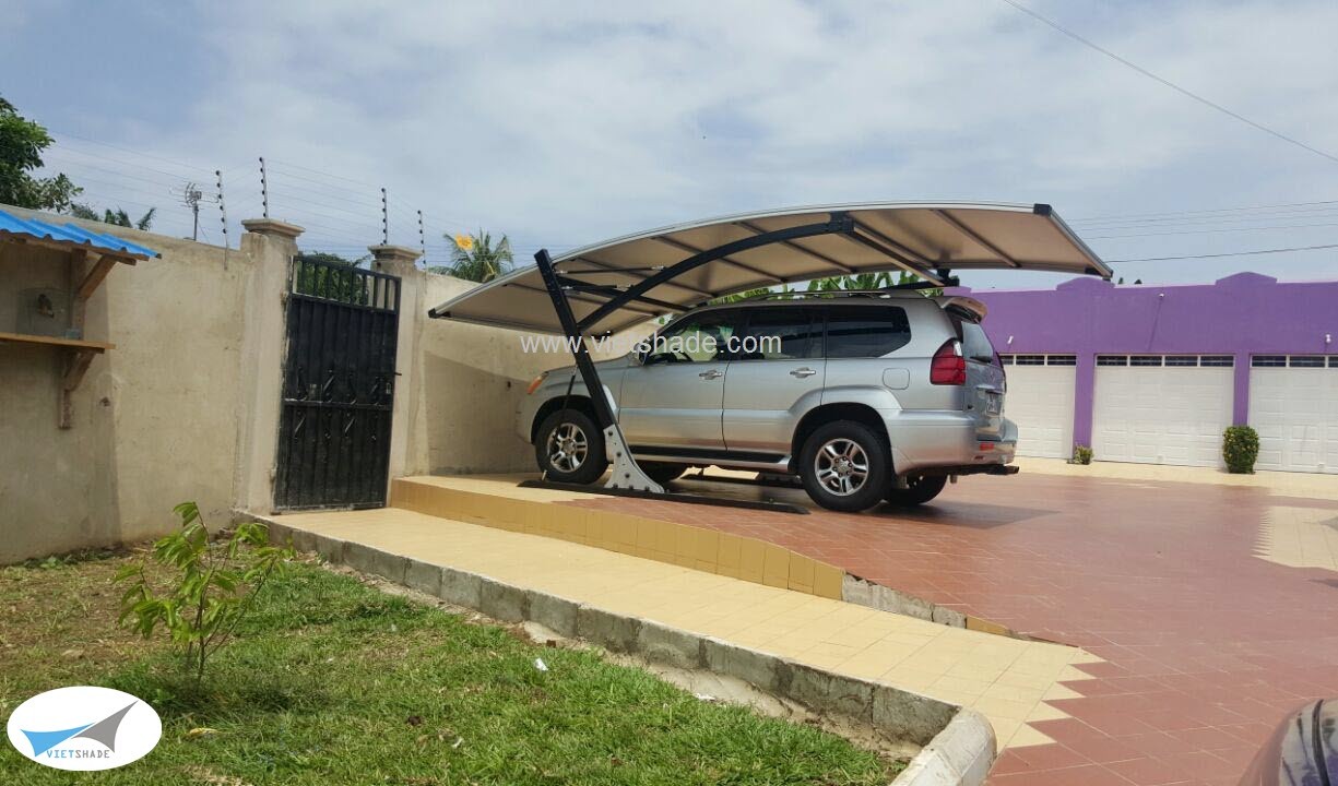 Nhà xe ô tô bằng bạt căng, giải pháp tiện lợi và linh hoạt