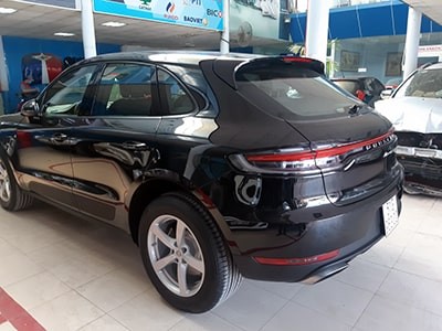 Porsche được phủ Ceramic bảo vệ sơn sau khi làm đồng sơn, tăng độ bóng và bền tại TPHCM