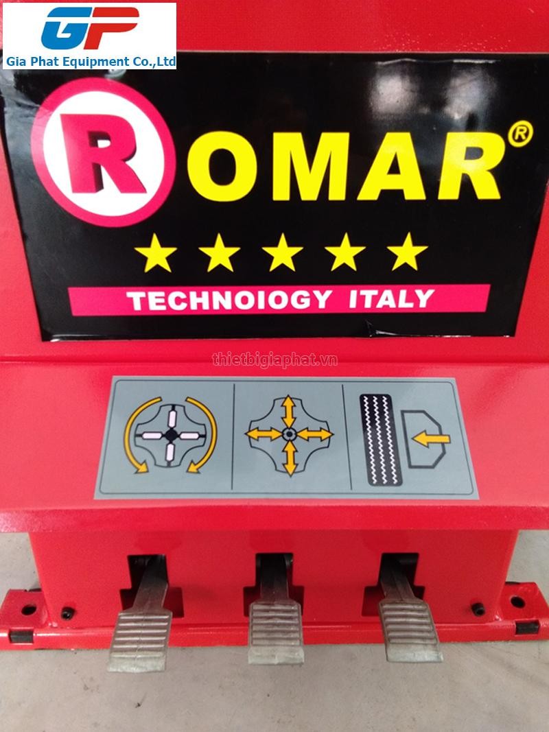 Thân máy ra vào lốp xe ô tô Romar RM-890