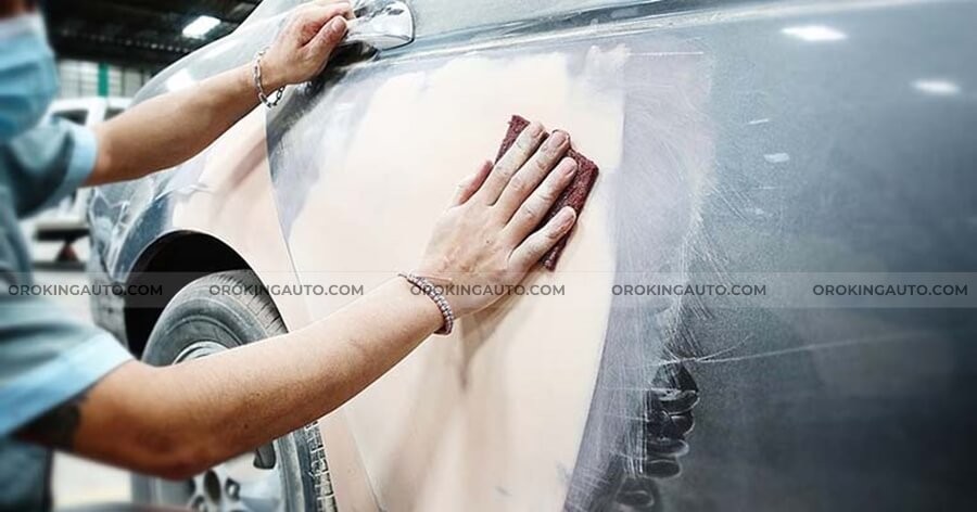 Sơn cản xe ô tô tại garage