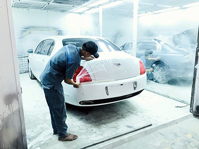 Hình ảnh xe Bentley trước và sau khi sơn