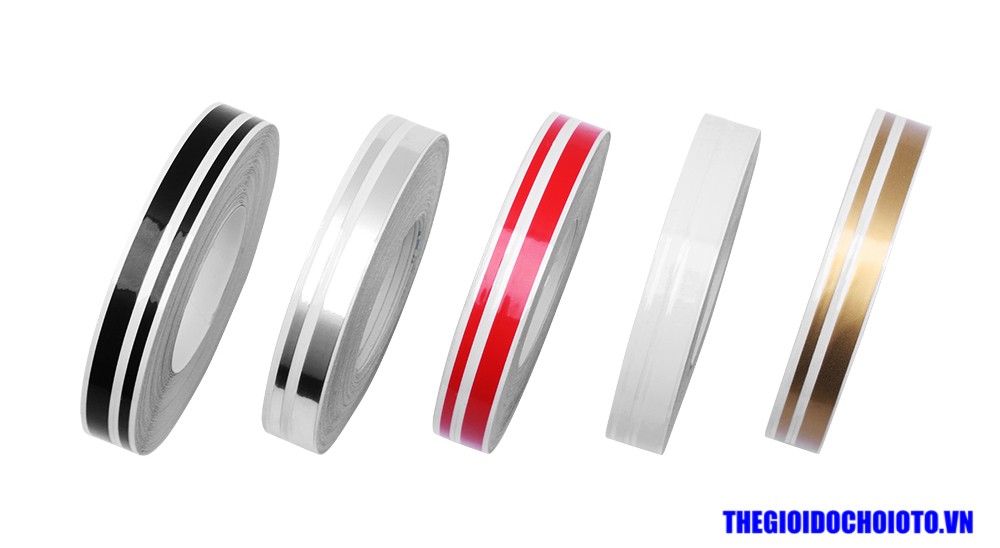 Cuộn chỉ trang trí xe ô tô màu trắng trên nền xe đen