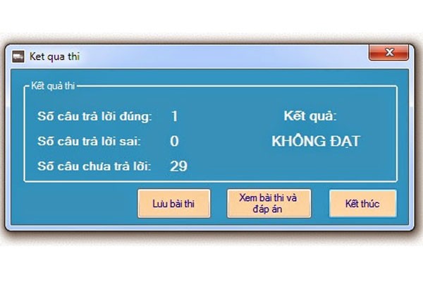 Người học cẩn thận thao tác khi làm bài kiểm tra trong bộ 20 đề thi sát hạch lái xe ô tô trực tuyến