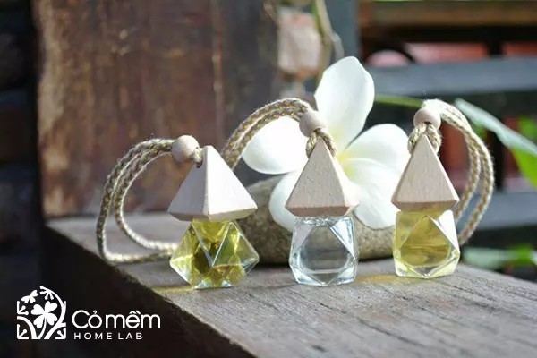 Lựa chọn tinh dầu treo xe ô tô phù hợp với sở thích để mang lại trải nghiệm tuyệt vời