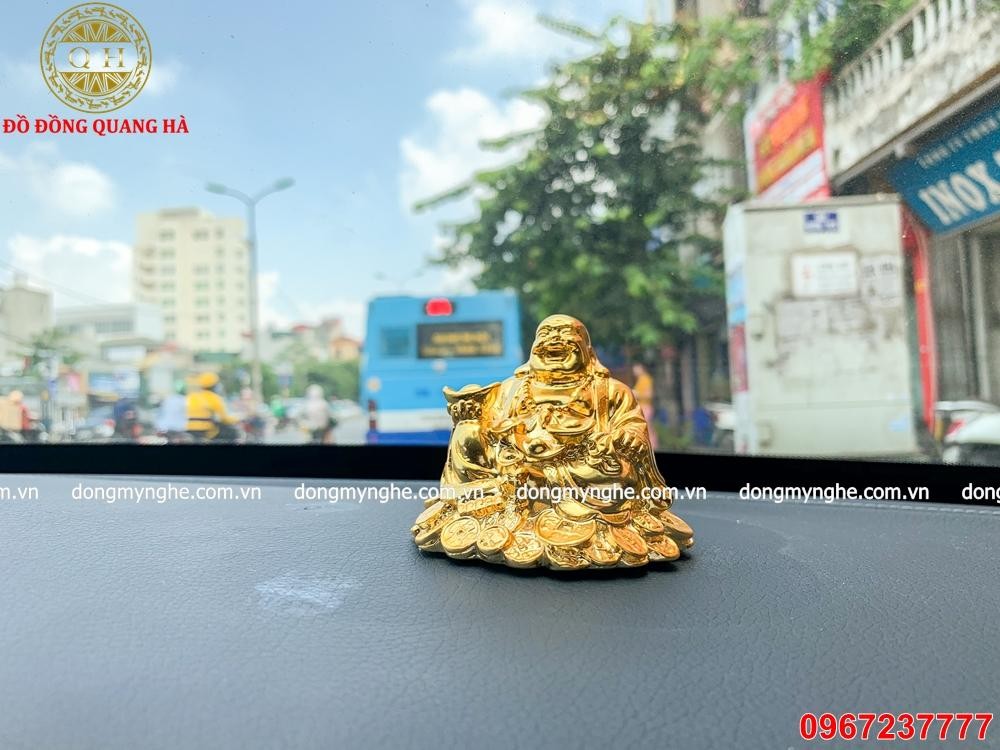 Mẫu tượng Phật Quan Âm nghìn mắt nghìn tay phổ biến để xe