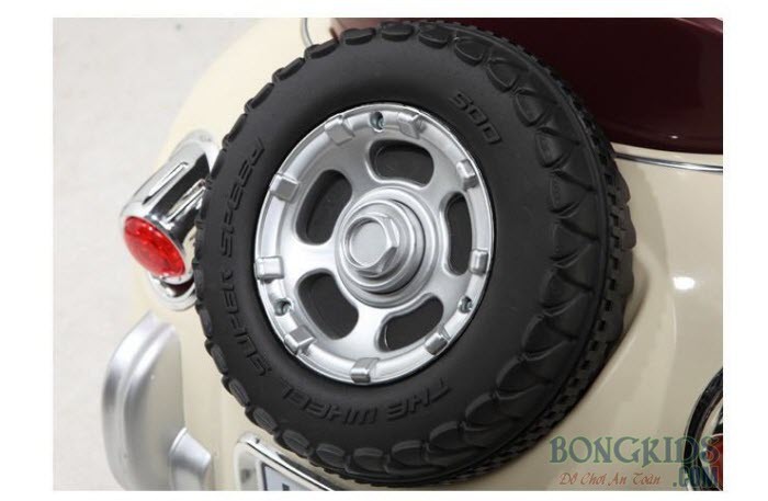 Bánh xe dự phòng của xe ô tô điện trẻ em JE 128