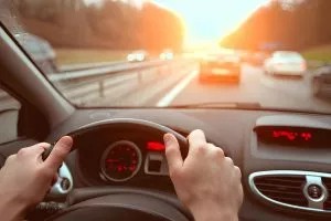 Xe ô tô dùng xăng gì và cách vận hành hiệu quả